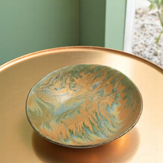 07/16 Ebb & Flow: Sculpted Round Bowl