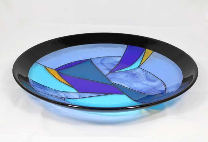 08/22 Circular Elegance: Fused Glass Plates & Bowls